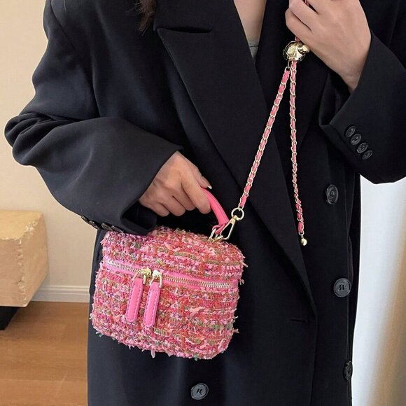 Hot Pink Sweet Women's Mini Quilted Chain Crossbody Bag - Picture 2 of 3